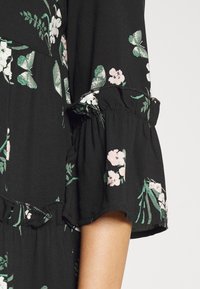 Vero Moda Petite VMEASY SHORT DRESS - Vestido de dia - black