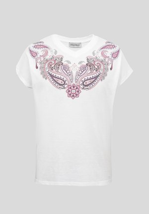 Chemise blanche à manches courtes avec des motifs floraux cachemire roses et violets autour de l'encolure arrondie et de la zone des épaules.