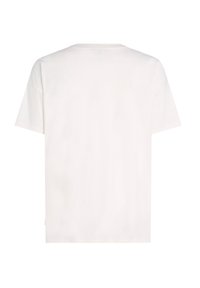 Vit bomulls T-shirt med korta ärmar, rak skärning och rundad halsringning. Inga synliga mönster eller grafiker. Mjuk textur.
