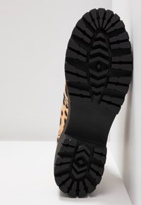 Steve Madden Bottines à plateau - multi-coloured