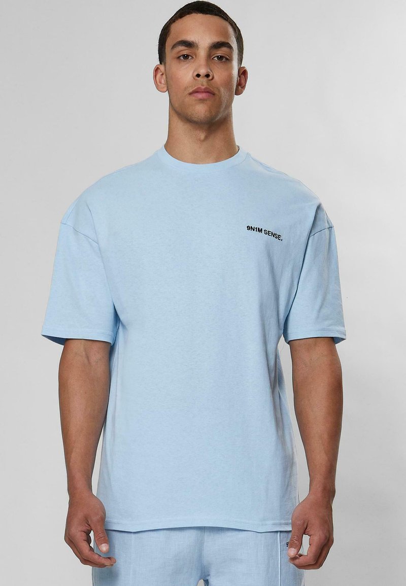 9N1M SENSE - MYKONOS - T-shirt - bas - horizonblue, Förstora