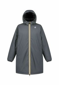 Veste imperméable grise avec une capuche, fermeture éclair jaune, poignets élastiques et un logo sur la poitrine. Présente un design à coupe droite et des poches latérales.