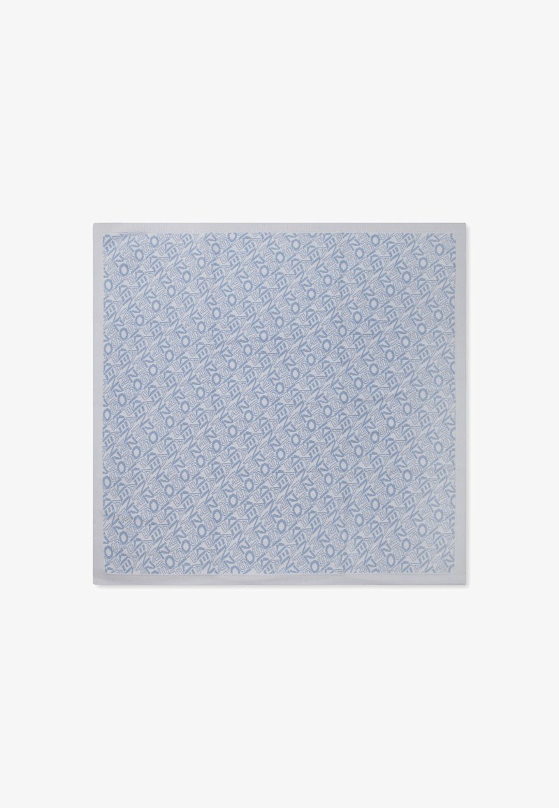 Tapis bleu à motifs présentant un design géométrique avec des accents bleu clair sur un fond texturé, de forme rectangulaire et avec des bords nets.