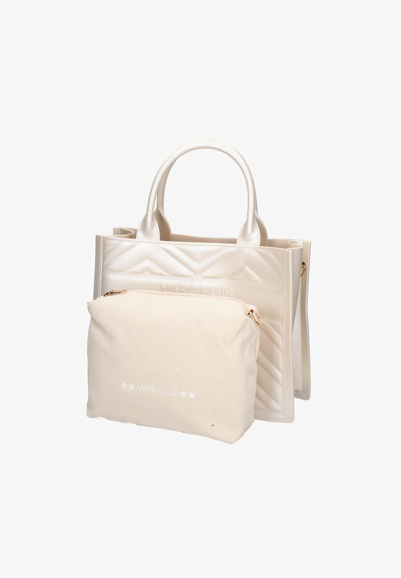 Borsa tote bianca trapuntata con due manici, dotata di una pochette in tela crema più piccola con zip e logo. Design texturizzato e accenti sottili.