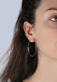 FAVS Orecchini - sølv farve