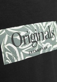 Jack & Jones MIT RUNDHALS GEDRUCKT  - Sweatshirt - black
