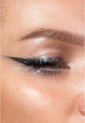 Κατάταξη 4: LH cosmetics - SPARKL - Σκιά ματιών