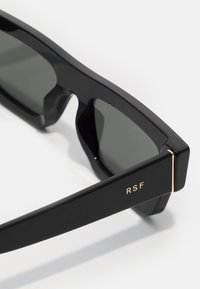 RETROSUPERFUTURE COLPO UNISEX - Okulary przeciwsłoneczne