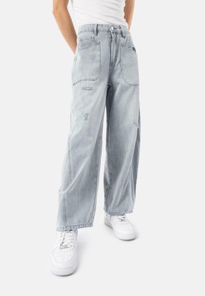 ISABELLA - Avar lõikega teksad - grey denim