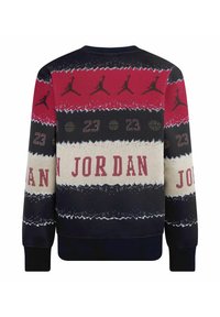 Maglione a maglia in navy, rosso e crema. Presenta loghi Jordan, il testo "JORDAN" e motivi di basket in un motivo ripetuto. Collo rotondo e polsini a coste.
