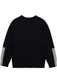 Marinblå tröja med lång ärm och ljusgrå detaljer vid manschetterna och axlarna, rund halsringning och ribbade kanter. Mjuk textur.