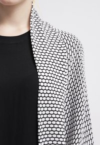 Even&Odd Cardigan - black