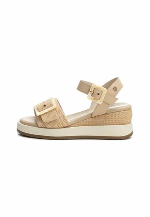 Sandalen met plateauzool - beige