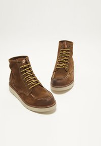 Weinbrenner Bottines à lacets - marrone
