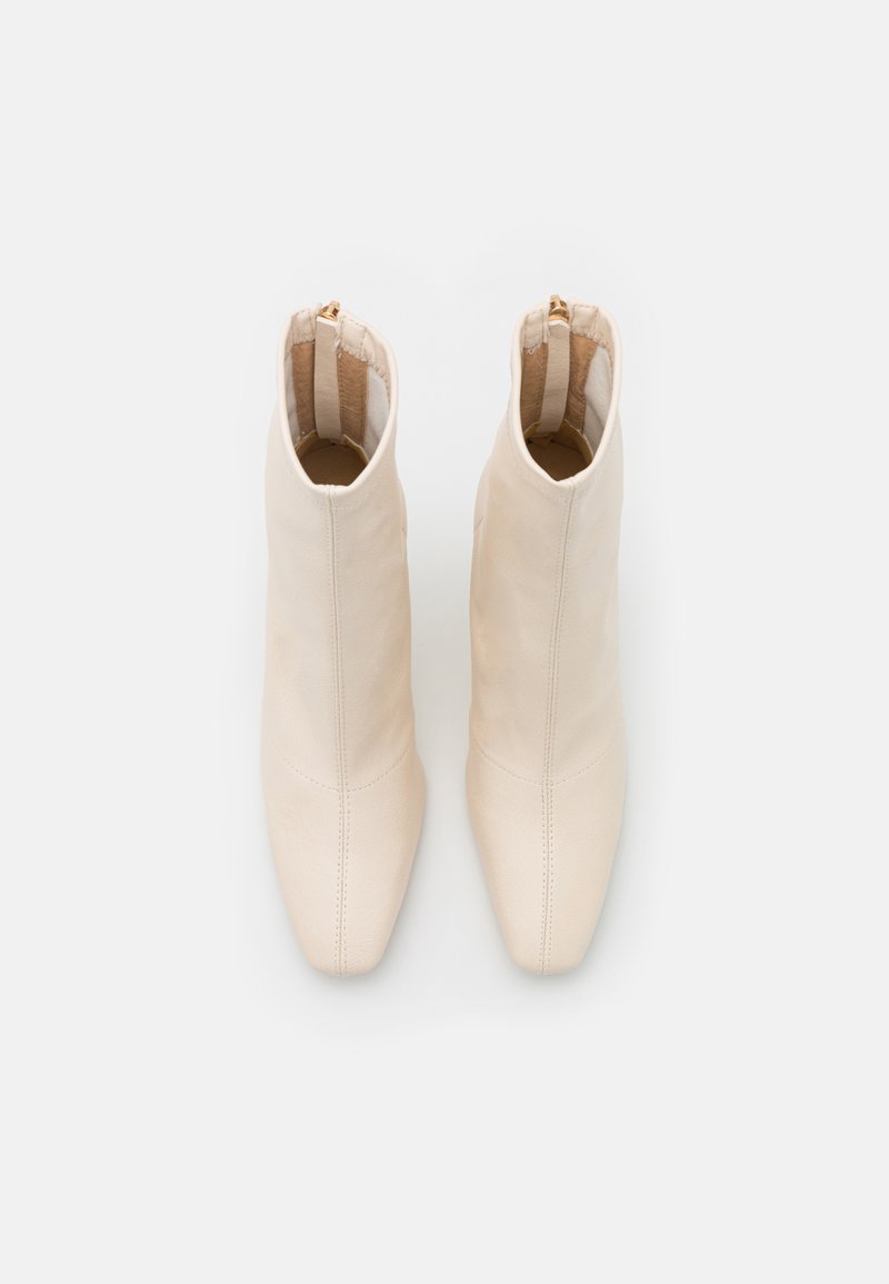 Damen Klassische Stiefel | RAID DESSIA High Heel Stiefelette offwhite/weiß - XL29595 Damen Klassische Stiefel | RAID DESSIA High Heel Stiefelette offwhite/weiß - XL29595