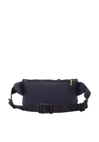 Marsupio blu navy realizzato in materiale morbido e resistente. Forma rettangolare con una cerniera frontale e una tracolla nera regolabile con fibbia in plastica.