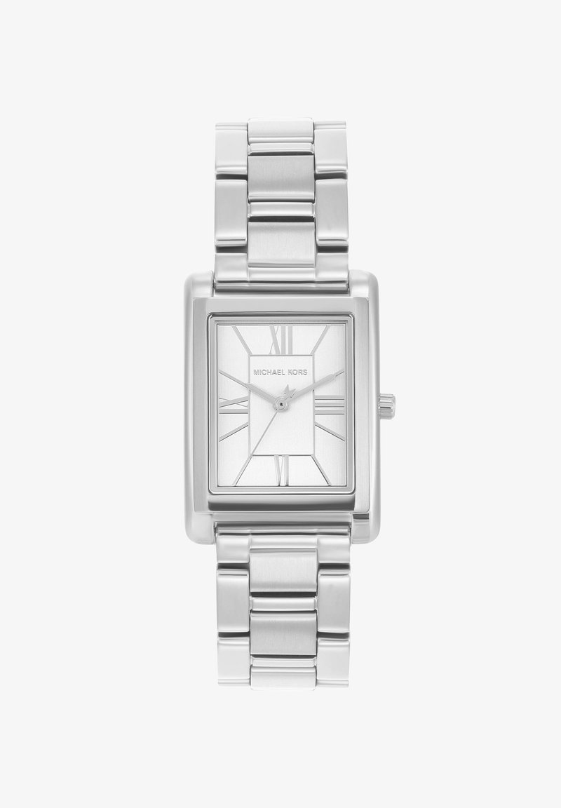 Rektangulært sølv Michael Kors armbåndsur med sølv metal link rem, hvid urskive, romertal og tre sølvfarvede visere.