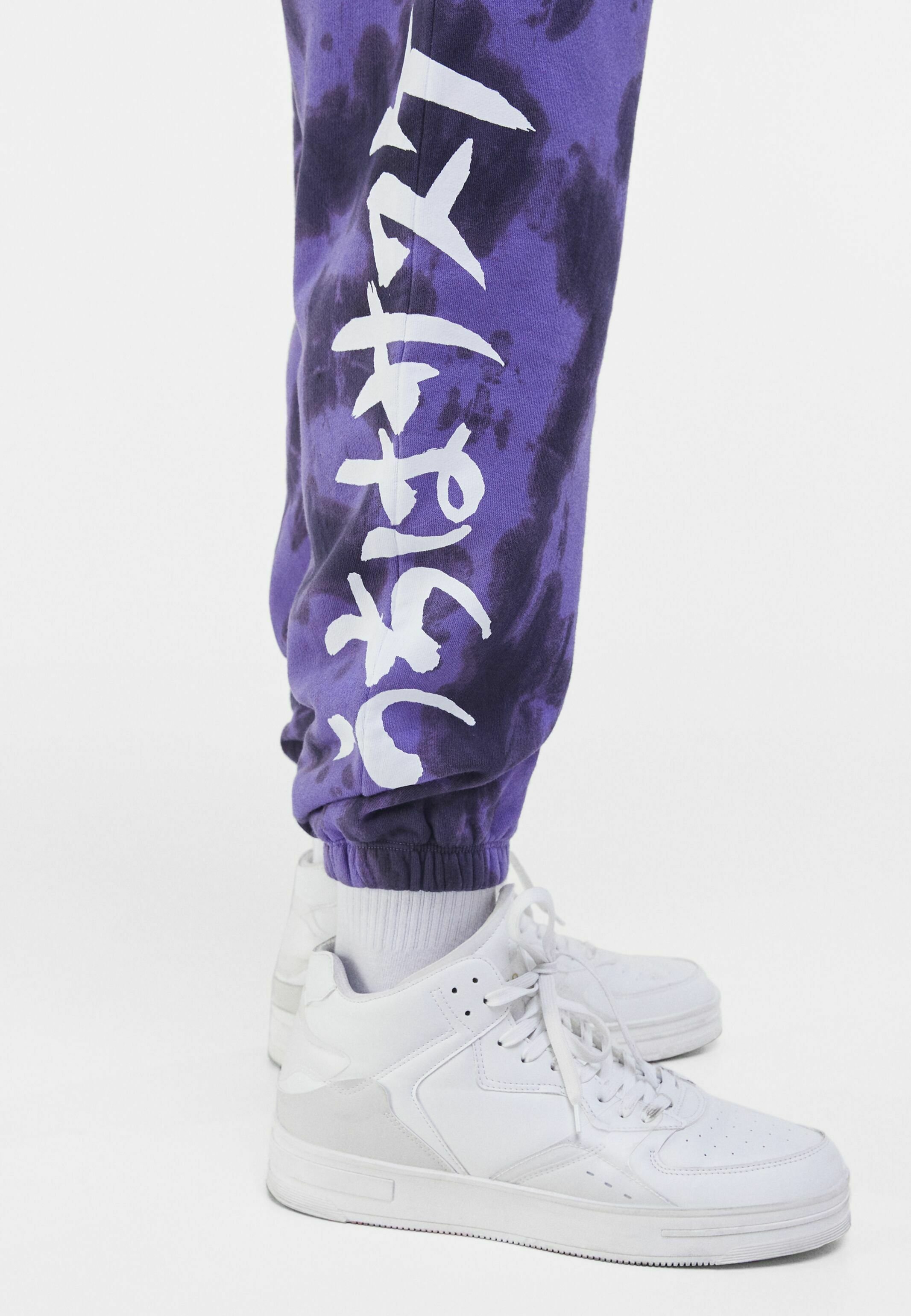 Bershka MIT TIE-DYE-PRINT NARUTO - Pantaloni sportivi - mauve/malva -  Zalando
