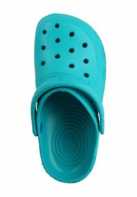 Ein türkisfarbener Clog aus leichtem Material mit Belüftungsöffnungen, einem Fersenriemen und einer strukturierten Fußbett für Komfort.