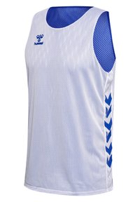 Canottiera sportiva bianca in mesh con accenti blu. Presenta un collo arrotondato e pannelli laterali con motivo a chevron blu. Tessuto leggero e traspirante.