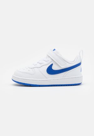 COURT BOROUGH LOW RECRAFT UNISEX - Zapatillas - white/hyper royal