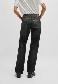 BOSS Jeans a sigaretta - black