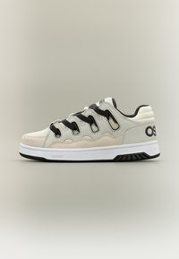 Επιλέχθηκε, cream/white/black