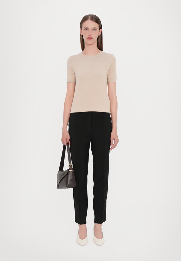 AGRO - Basic T-shirt - beige3