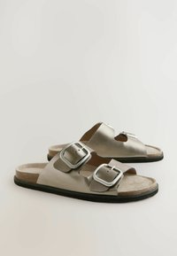 Unausgewählt, silver metallic leather