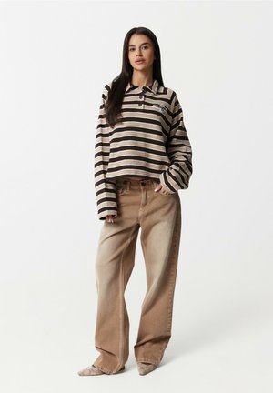 Magda Matyja, - Jeansy Relaxed Fit