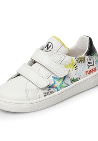 Sneaker bianco in pelle con due strappi in Velcro. Presenta disegni colorati, tra cui stelle e testo, e una suola in gomma textured.