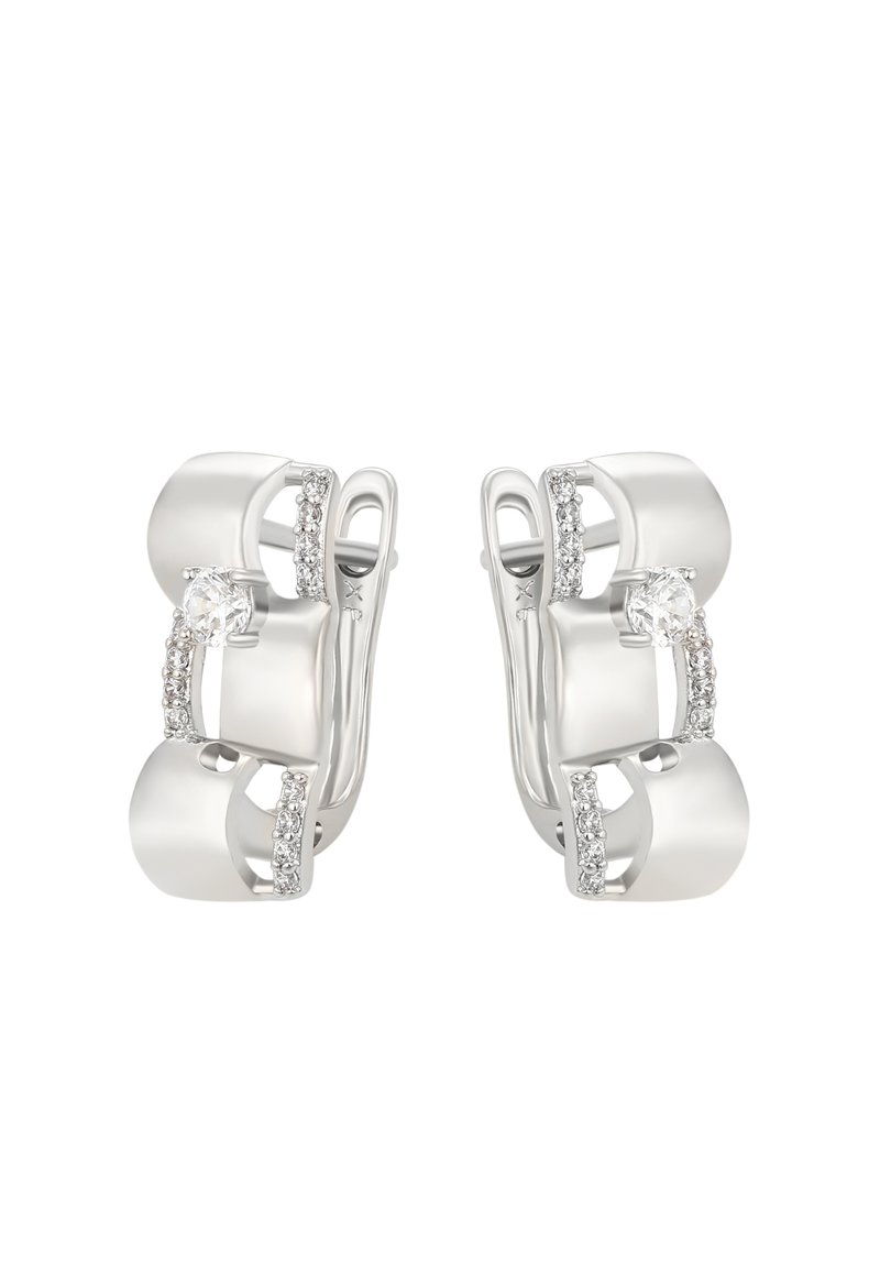 Strieborné kruhové náušnice s lešteným povrchom, zdobené akcentmi z kubického zirkónu a hladkými, zakrivenými tvarmi. Jemné detaily dodávajú textúru.