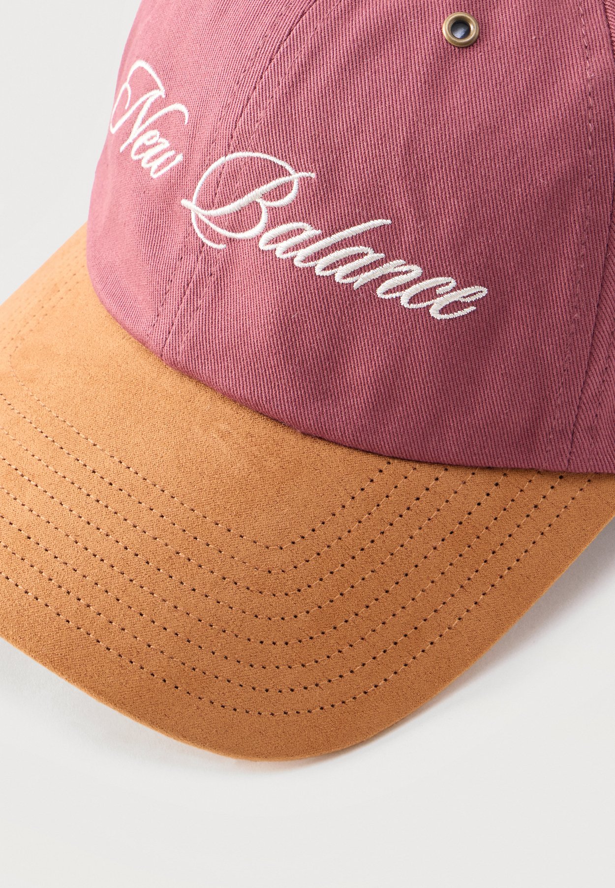 SCRIPT CLEAN UP UNISEX