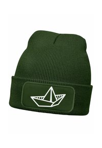 Green knitted beanie with a folded cuff, featuring a white boat graphic on a rectangular patch. Textured fabric with ribbed design.