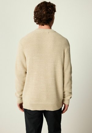 CREW NECK TEXTURED  - REGULAR FIT - Jumper - neutral
