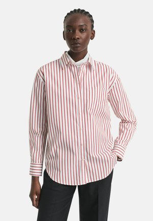 Camicia a maniche lunghe con bottoni in cotone bianco a righe verticali rosse, dotata di tasca sul lato sinistro del petto e design del colletto classico.