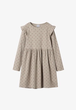 Beige jurk met lange mouwen, geribbeld textuur, rode hartpatronen en volantaccenten op de schouders. Uitlopende rok ontwerp.