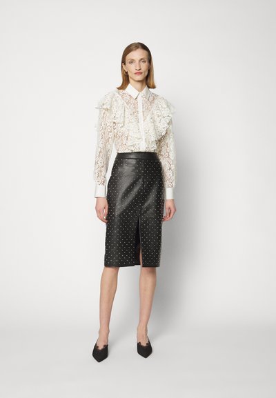 Claudia Cotton Jersey Contour Fit Classic Shirt With Woven Collar And Cuffs In White