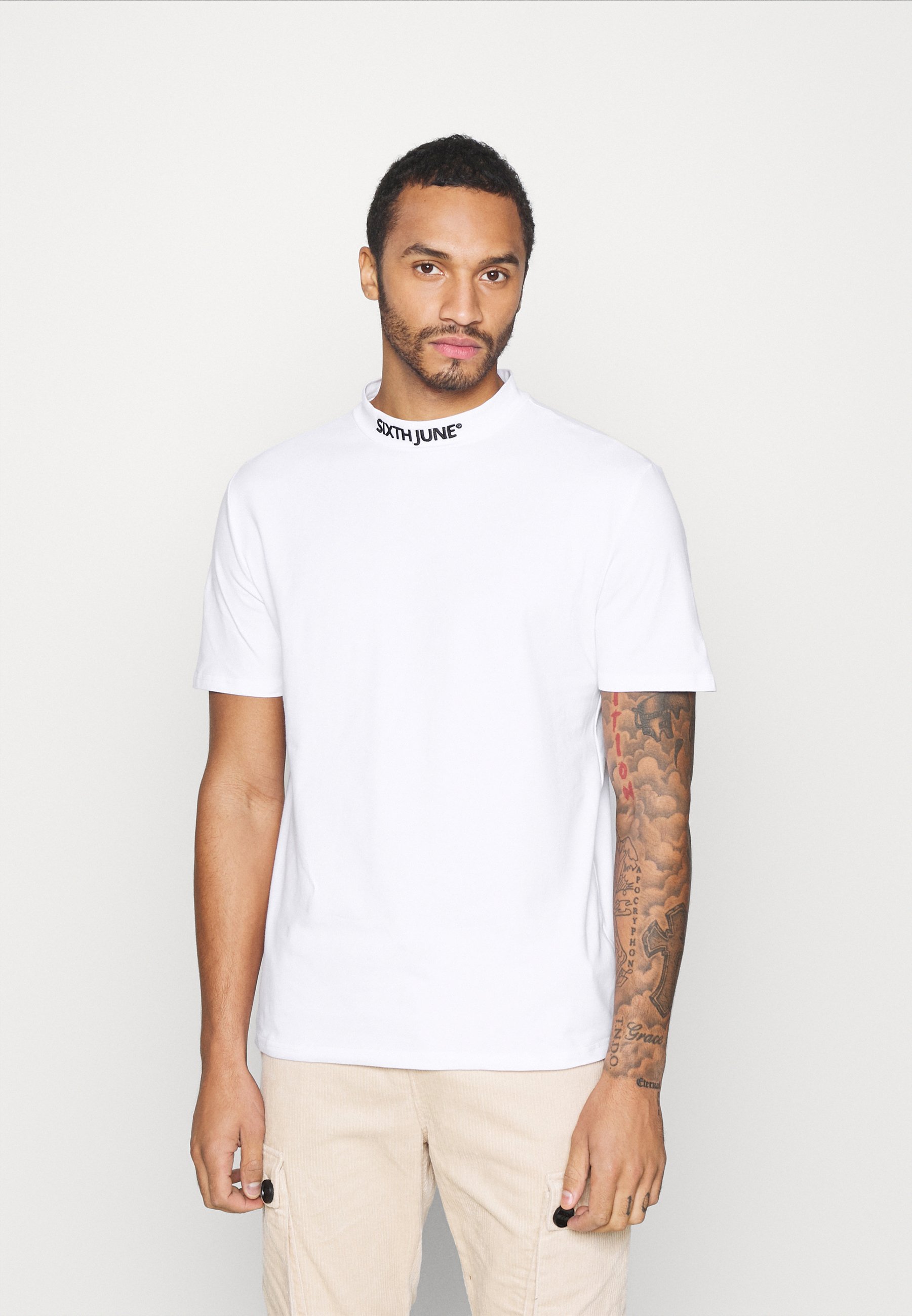 white t shirt high neck