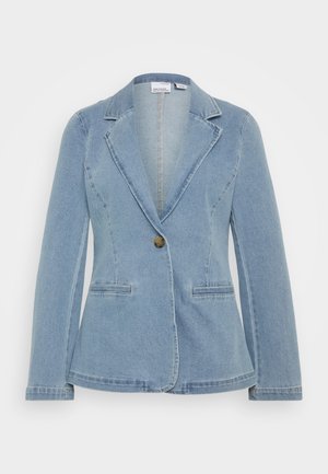 Hele sinine denim jakker, mis on varustatud lõikega kraega, ühe nupukinnise ja kahe esimise taskuga, millel on kohandatud sobivus.