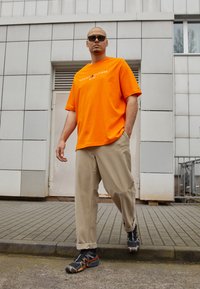 Não selecionado, hawaiian orange