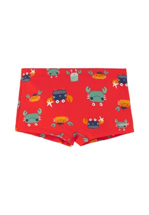 Bañadores infantiles rojos con estampados de cangrejos de dibujos animados en colores verde azulado, azul marino, naranja y blanco.