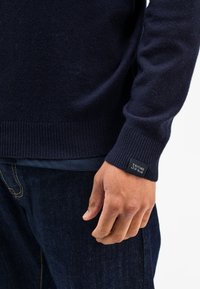 Butcher of Blue CLIFDEN CREW - Trui - alaska blue