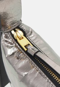 AllSaints HALF MOON  - Borsa a tracolla - silver-coloured