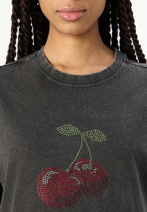 OLMWENDY OVERSIZE TEE - Print T-shirt3