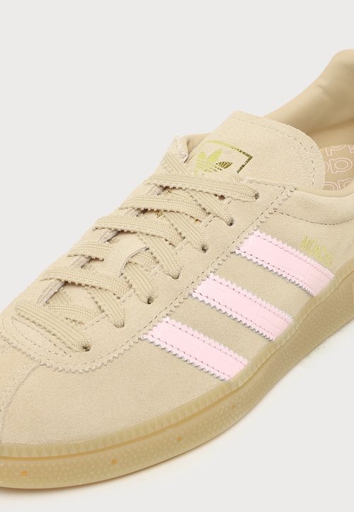 adidas MUENCHEN - Trainers - gum/magic beige/clear pink — photo 6