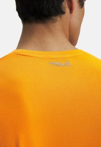 Under Armour TRAIL RUN - Camiseta deportiva - squad orange