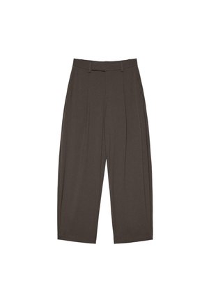 Ciemnobrązowe spodnie z wysokim stanem i szerokimi nogawkami, z szlufkami na pasek, plisami z przodu i zamkiem błyskawicznym na białym tle.