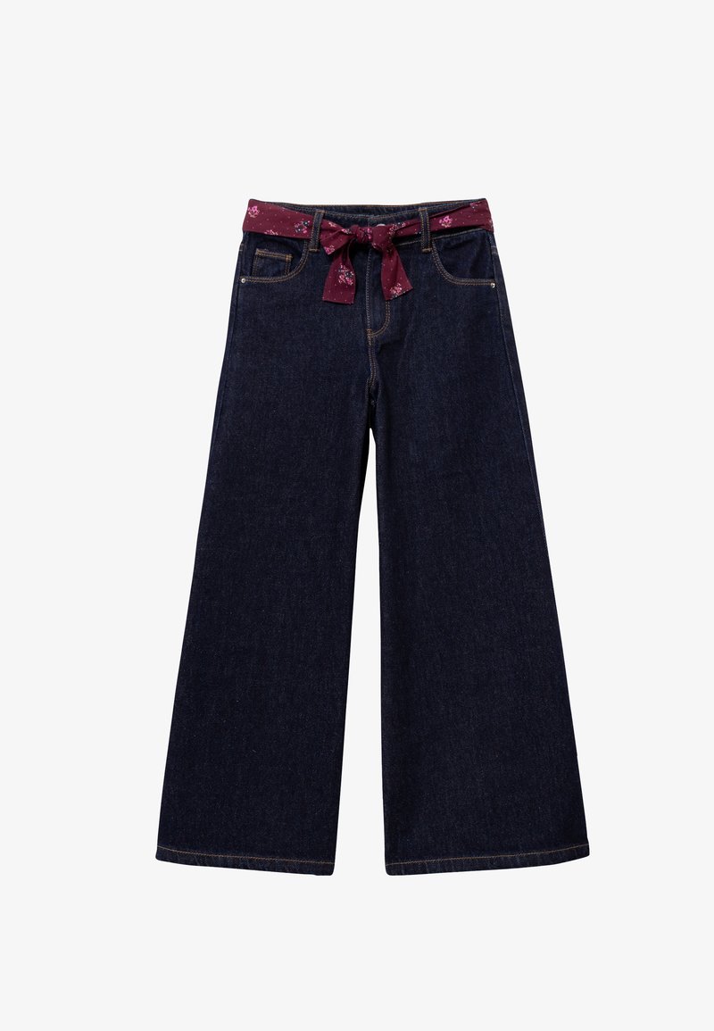Jeans in denim scuro a gamba larga con una cintura in tessuto a fiori color bordeaux. Presentano due tasche frontali e un classico design a cinque tasche.
