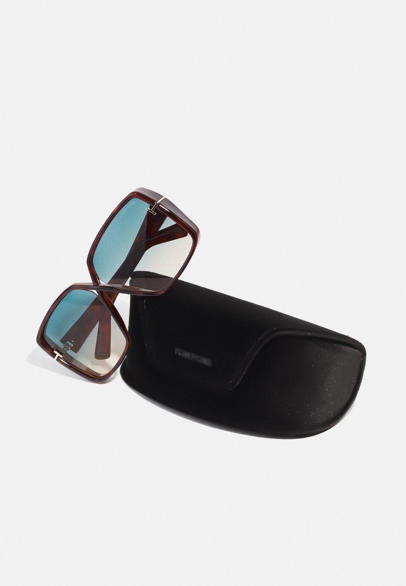 ?️Tom Ford Yvonne 63 mm Blonde Havana/Blue Gradient Lens Oversized Sunglasses ?️ Tom Ford - Yvonne (Blonde Havana) – Good See Co main image 3